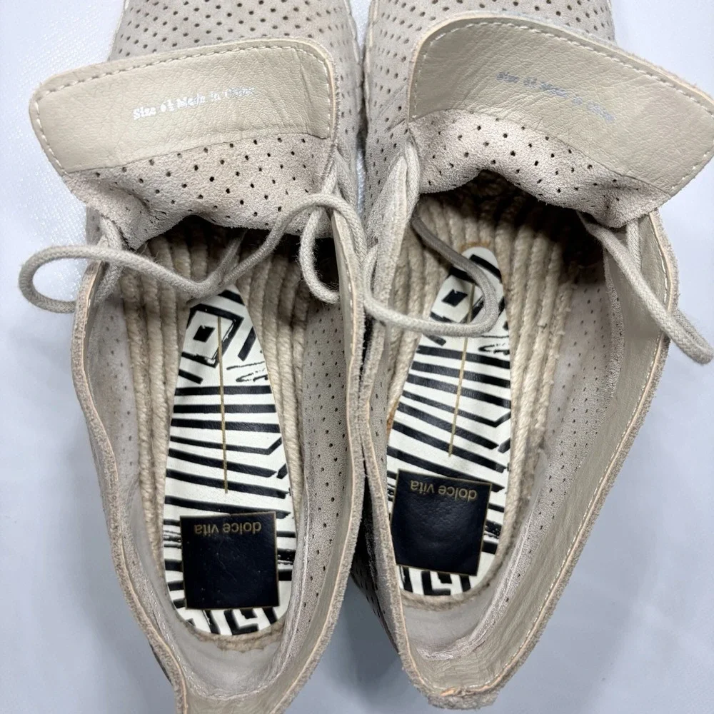 Dolce Vita Espadrille Lace Up Flats Womens Size 6.5 Taupe Perforated Suede Oxfor